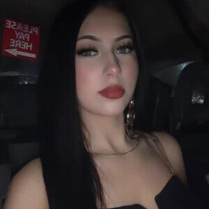 Meet your Posher, Nadia